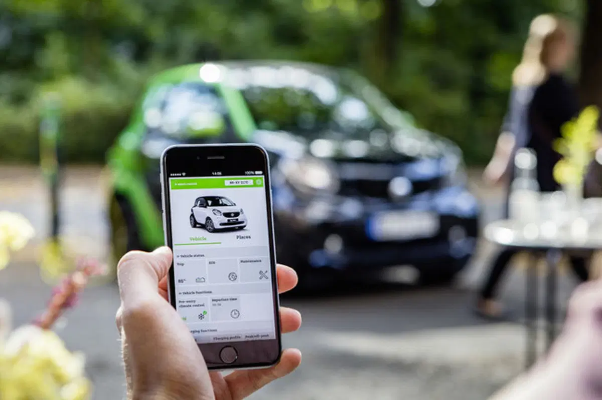 smart: a Parigi arriva l'intera gamma elettrica (9)