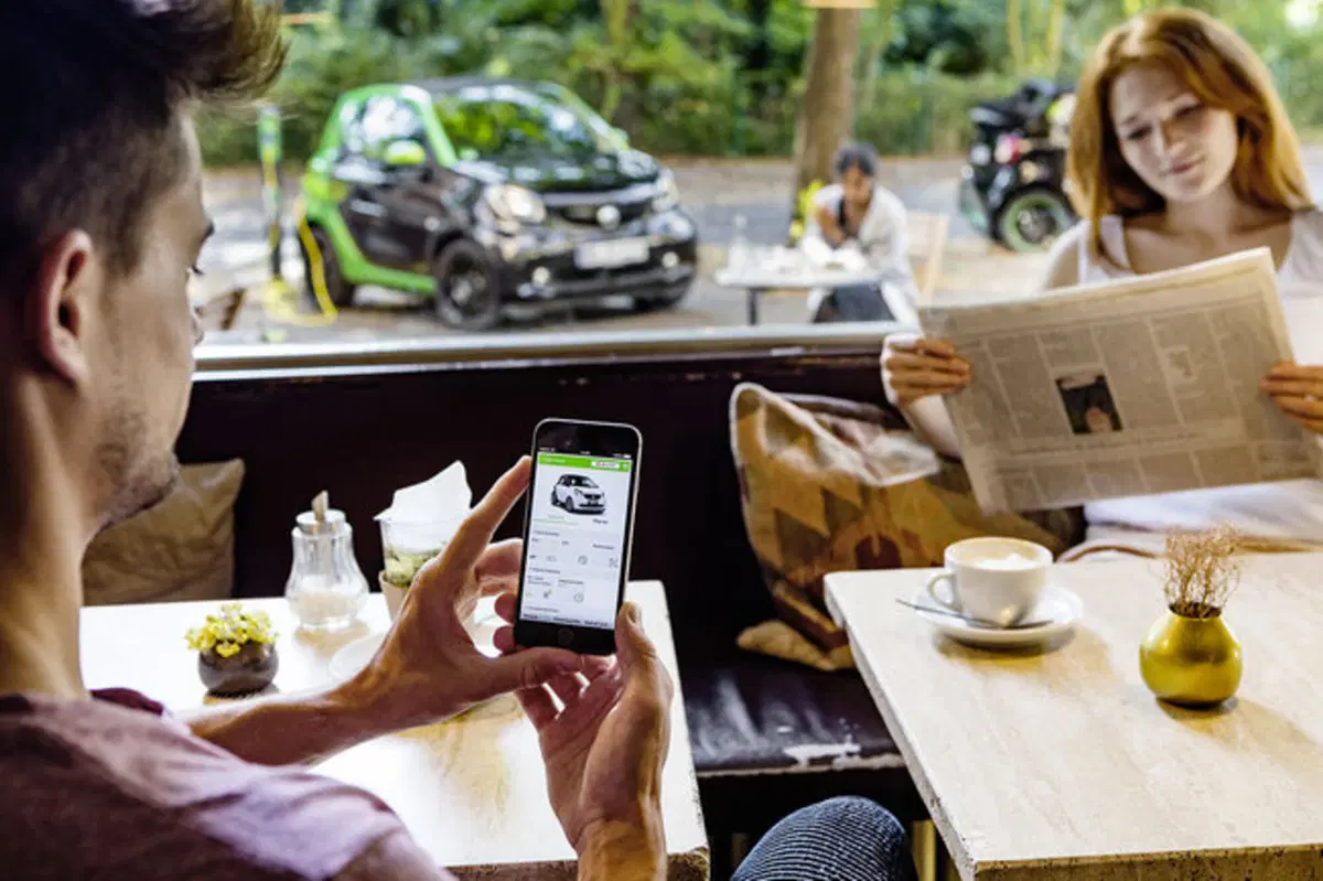 smart: a Parigi arriva l'intera gamma elettrica (10)