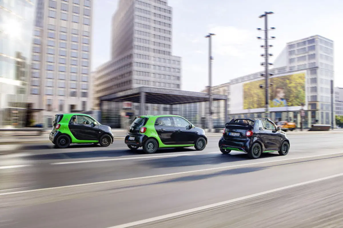 smart: a Parigi arriva l'intera gamma elettrica (13)