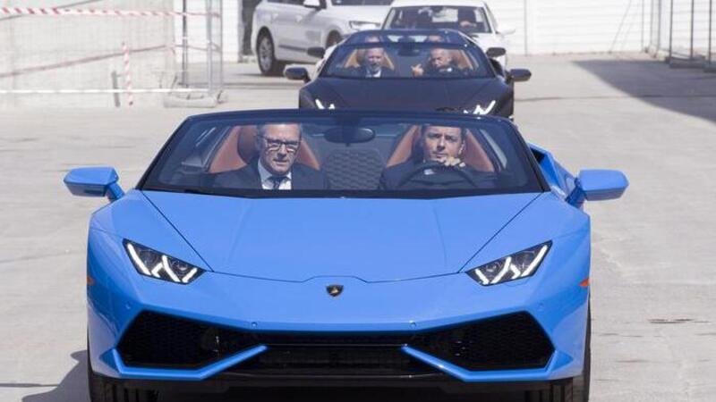 Lamborghini, Renzi in visita allo stabilimento di Sant&#039;Agata Bolognese