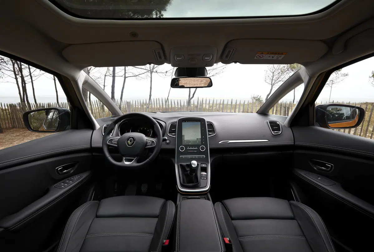 Nuova Renault Scenic (Hybrid Assist) 2017 [Video primo test] (49)