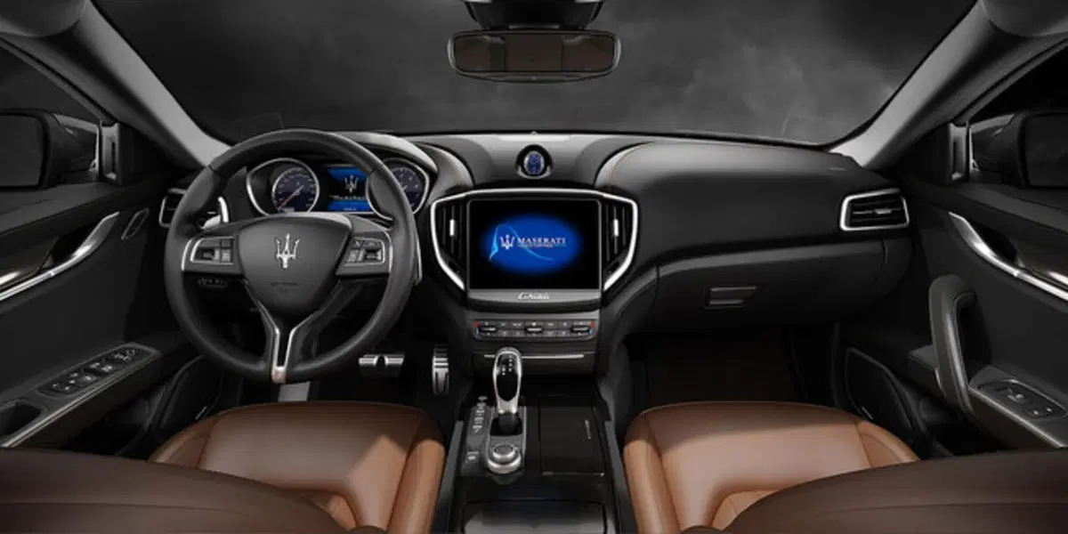 Maserati Ghibli 2017: arriverà a Parigi (3)