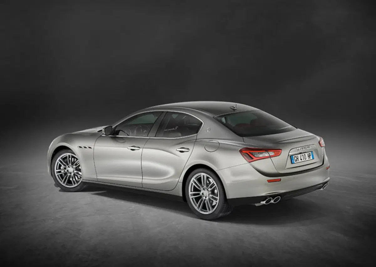 Maserati Ghibli 2017: arriverà a Parigi (6)