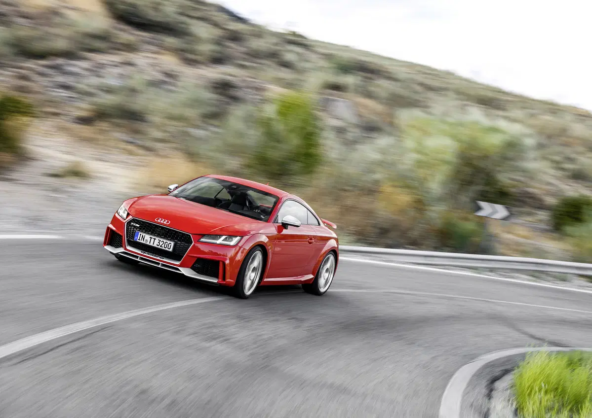 Audi TT RS [Video primo test]