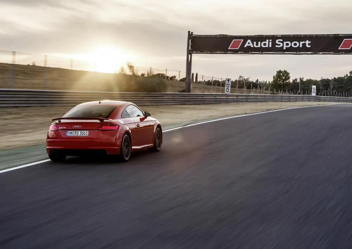 Audi TT RS [Video primo test] (3)