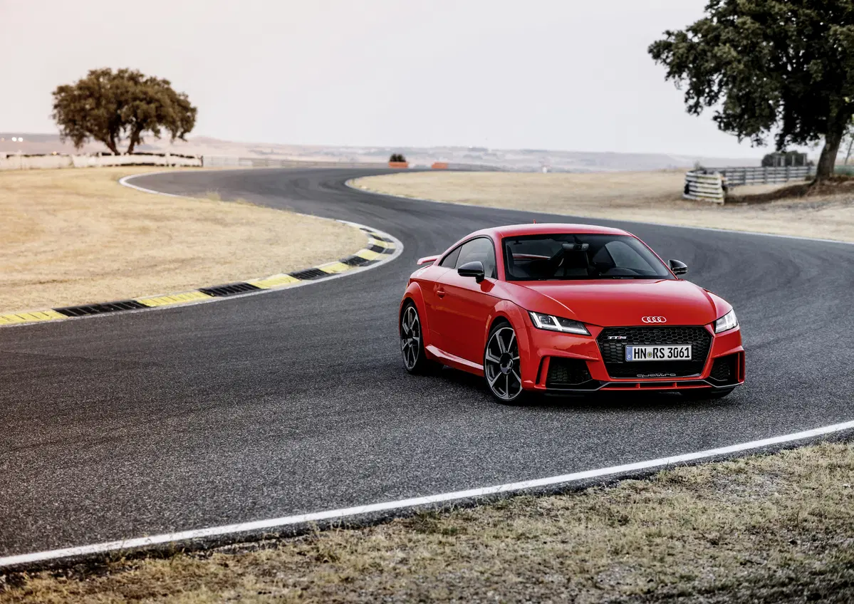 Audi TT RS [Video primo test] (5)