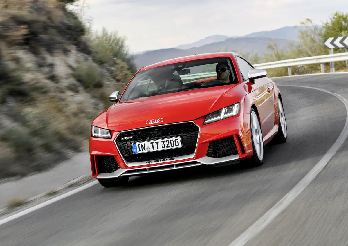 Audi TT RS [Video primo test] (4)