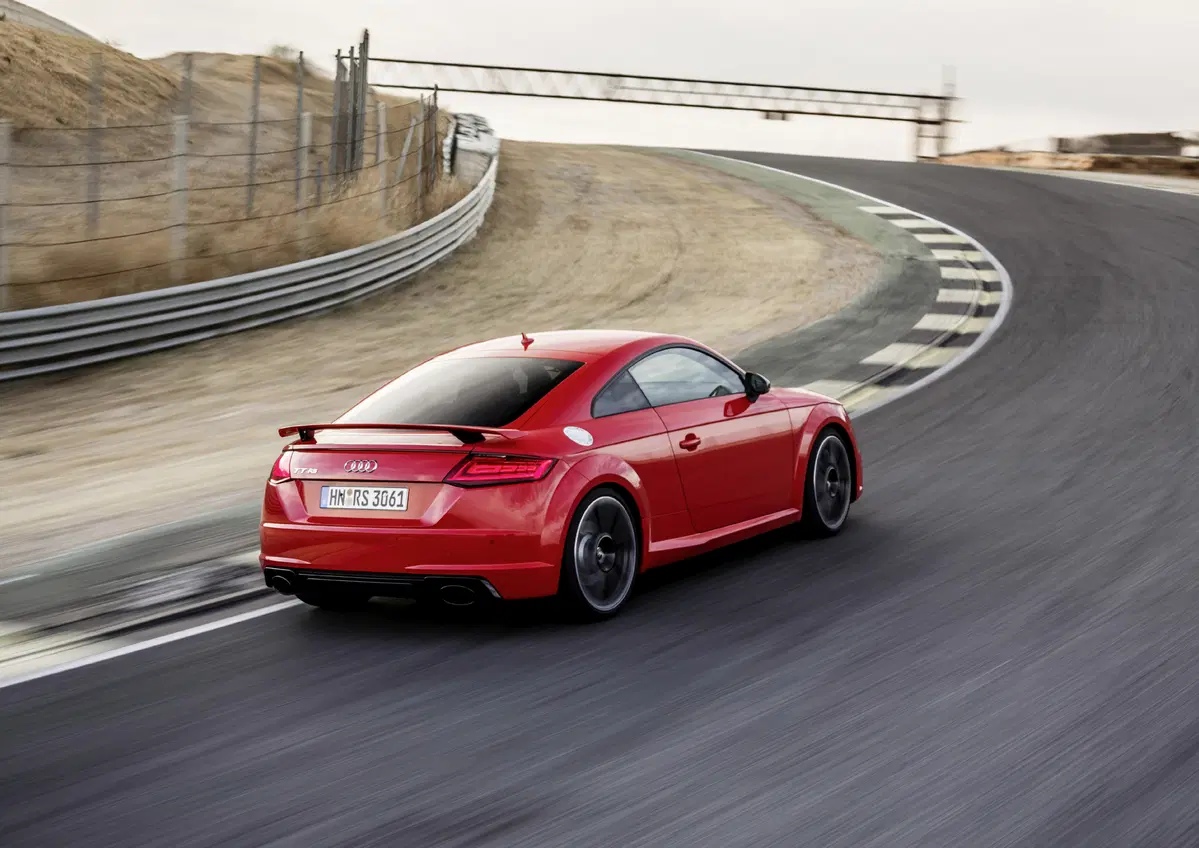 Audi TT RS [Video primo test] (8)