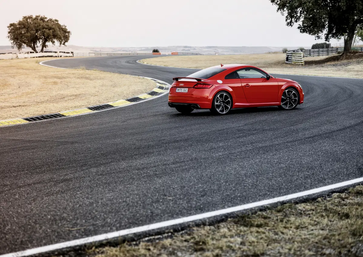 Audi TT RS [Video primo test] (11)