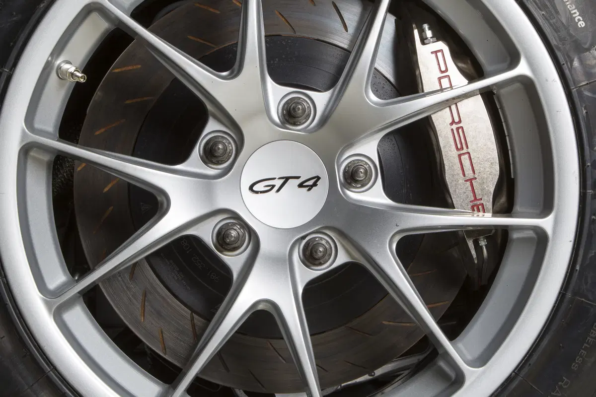 Porsche Cayman GT4 Clubsport [Video prova in pista] (3)