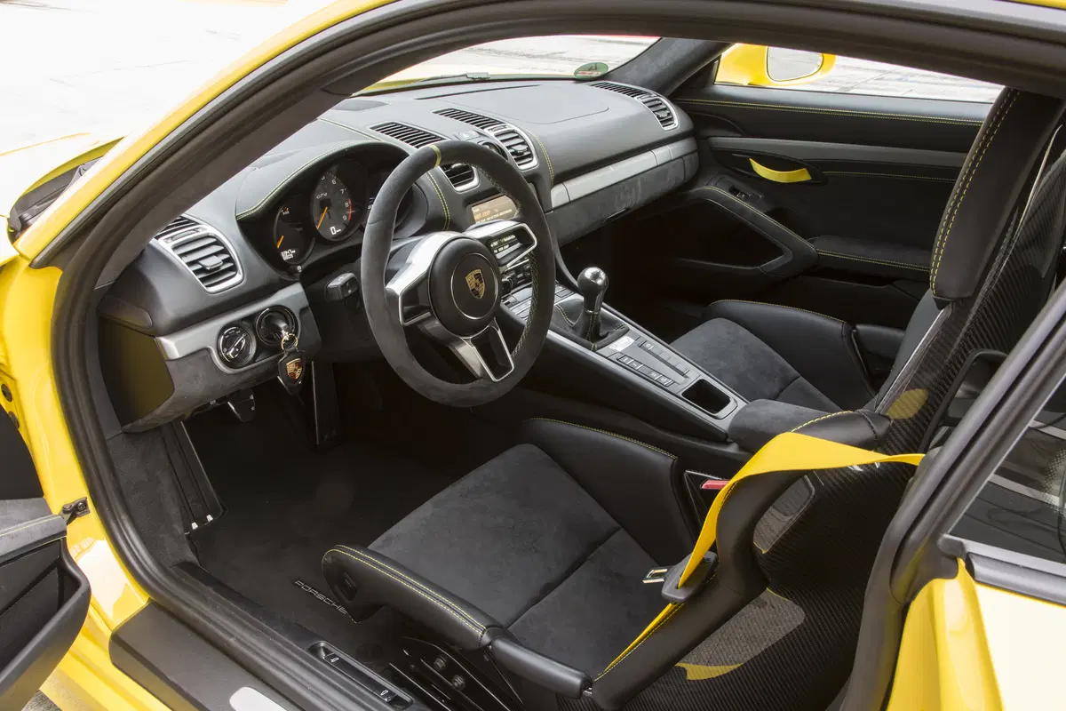 Porsche Cayman GT4 Clubsport [Video prova in pista] (15)