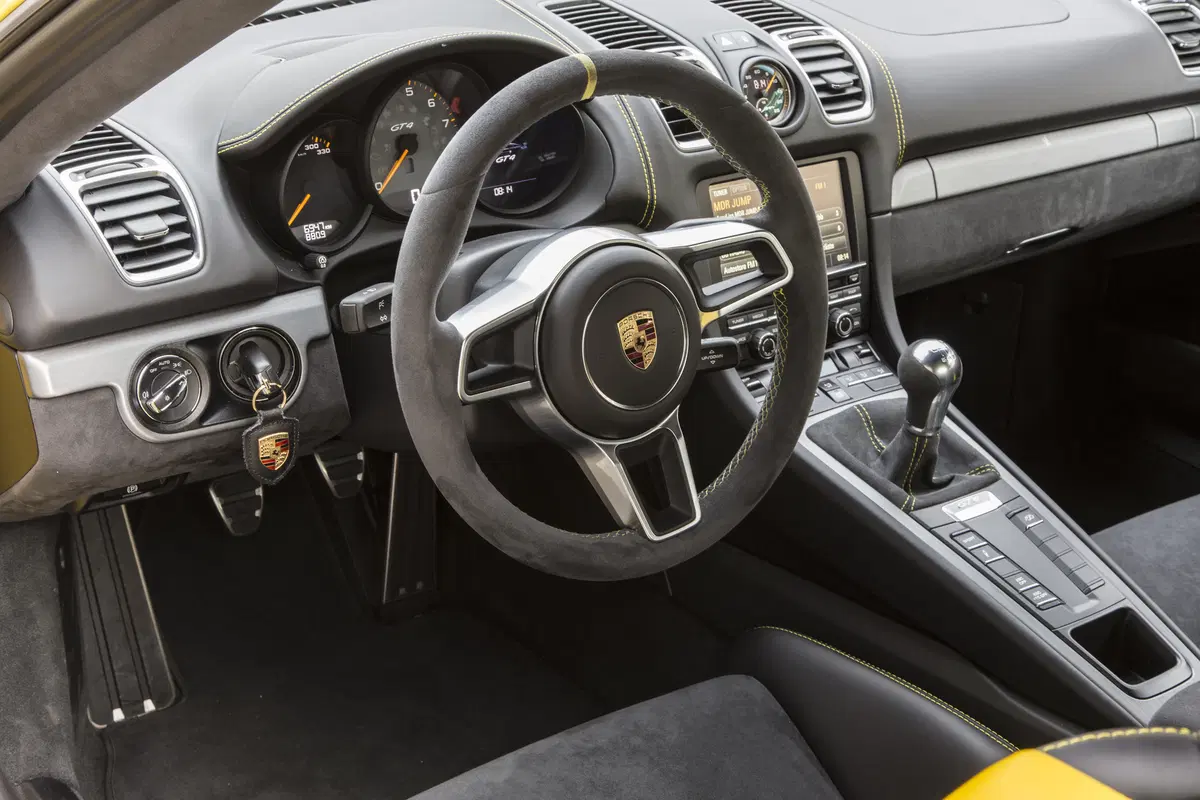 Porsche Cayman GT4 Clubsport [Video prova in pista] (17)