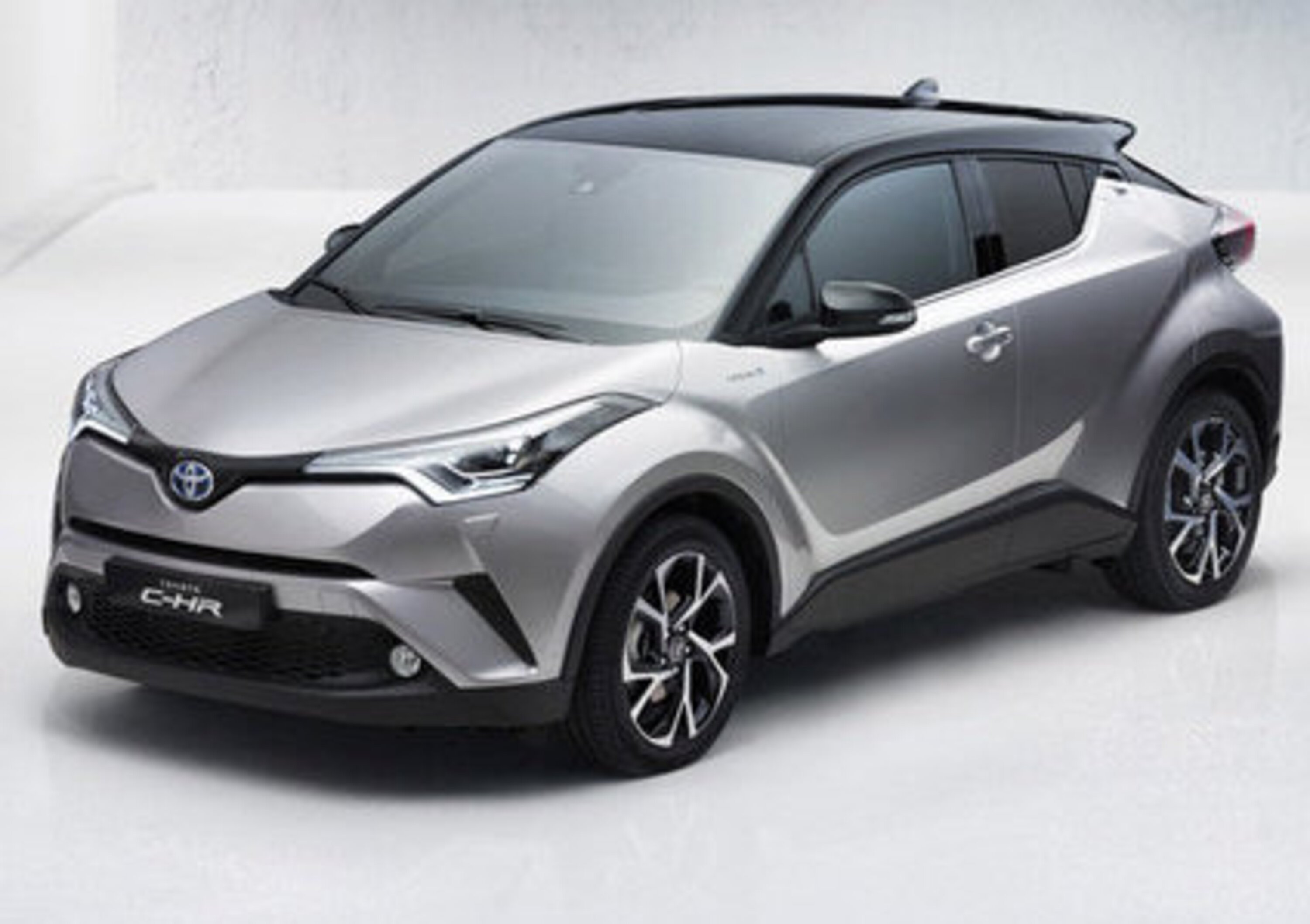 Toyota C-HR: ufficializzato il listino, via alle vendite
