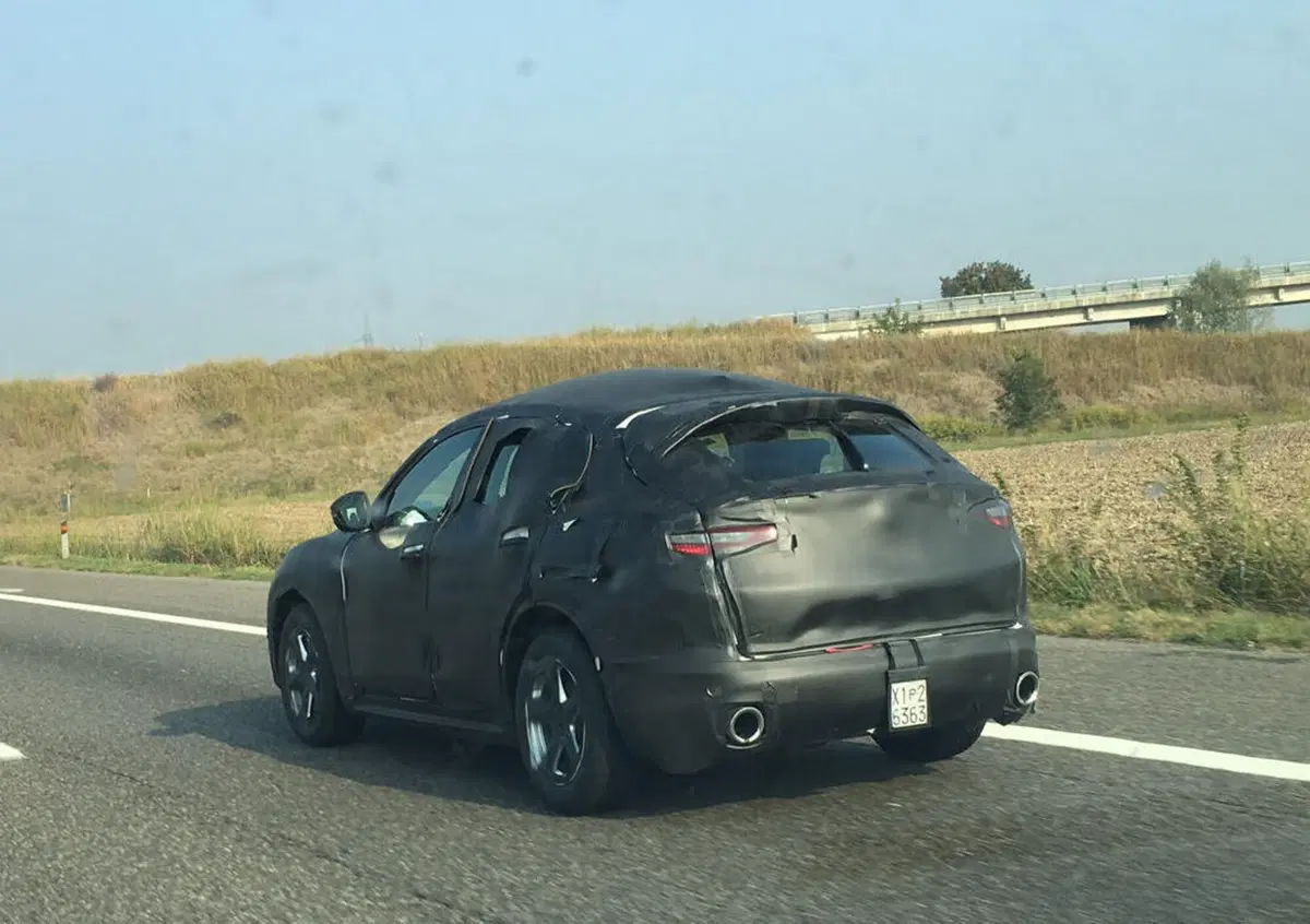 Alfa Romeo Stelvio: l'abbiamo spiato in autostrada!