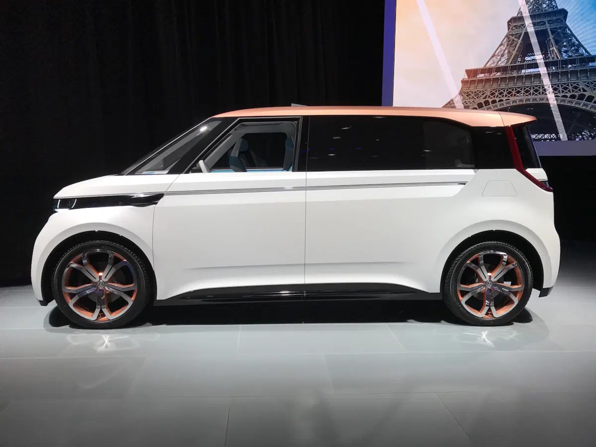 Salone di Parigi 2016, ecco la concept elettrica di Volkswagen (16)