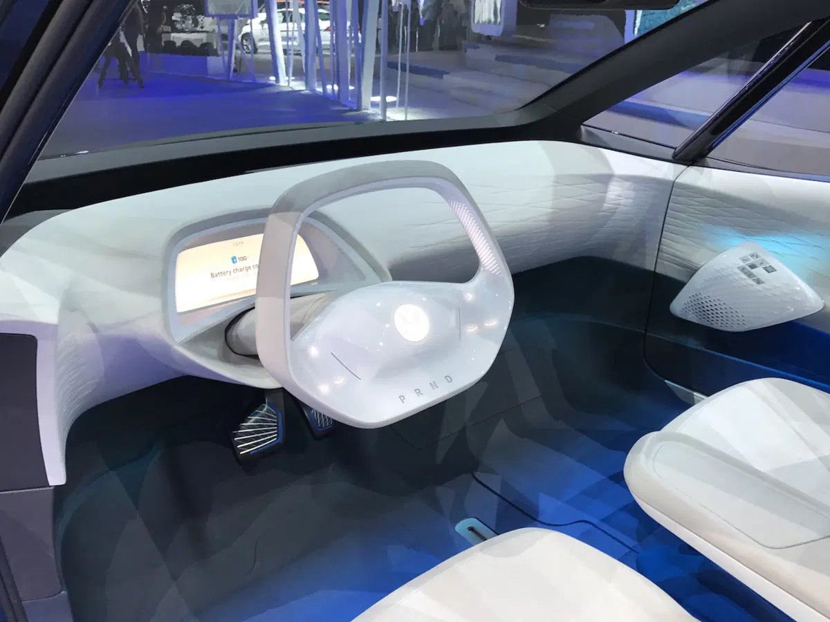 Salone di Parigi 2016, ecco la concept elettrica di Volkswagen (33)