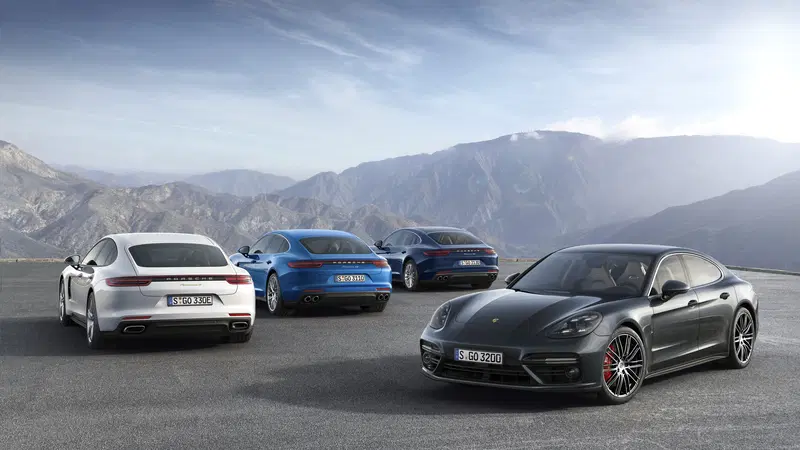 Gamma colori classica per Porsche nuova Panamera ibrida