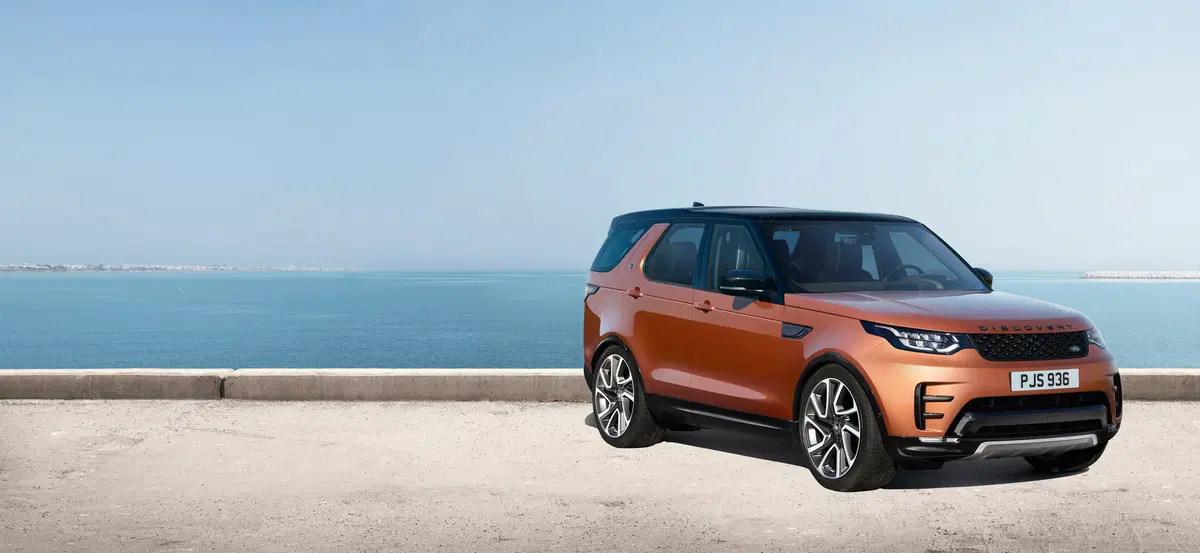 Salone di Parigi 2016: ecco la nuova Land Rover Discovery  (12)