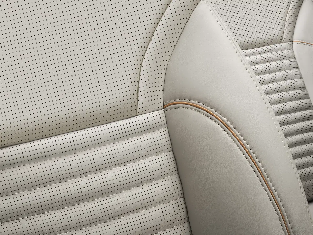 Salone di Parigi 2016: ecco la nuova Land Rover Discovery  (33)