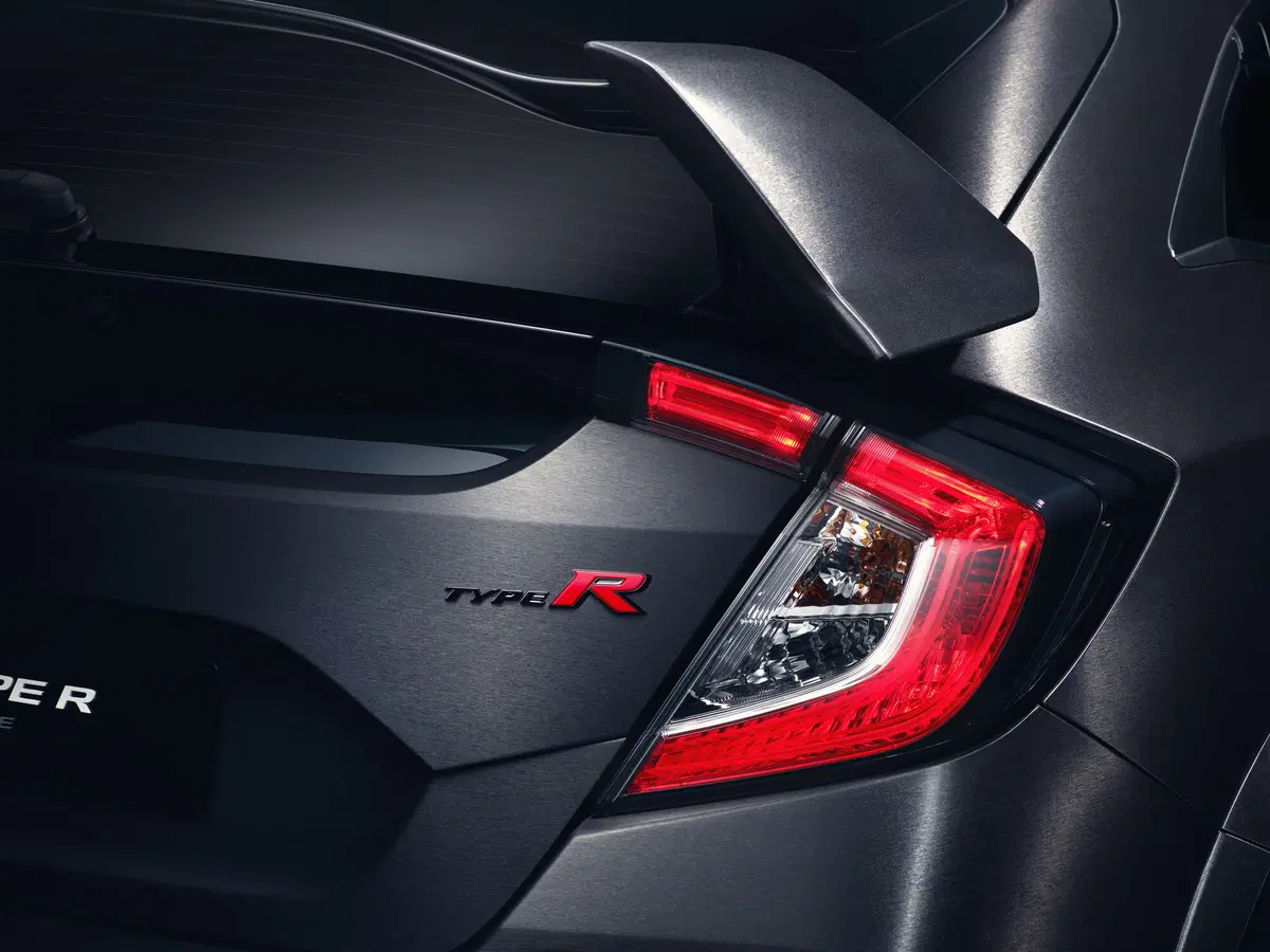 Honda Civic Type R Prototipe: svelata al Salone di Parigi 2016 (9)