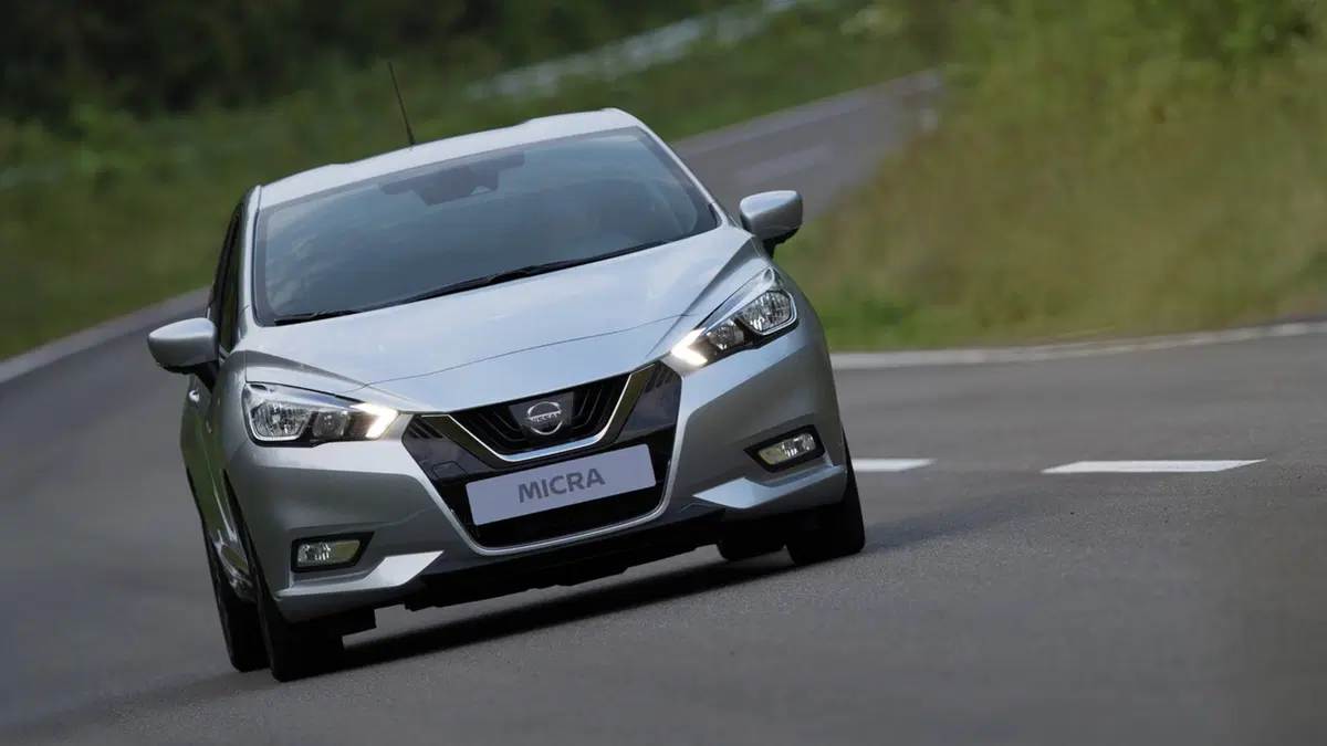Salone di Parigi 2016, svelato il restyling della Nissan Micra (2)