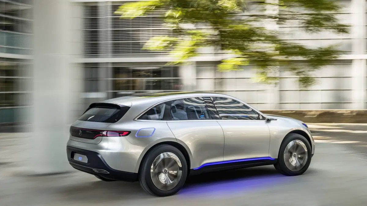 Salone di Parigi 2016, Mercedes Generation EQ, concept elettrica da 402 CV (2)