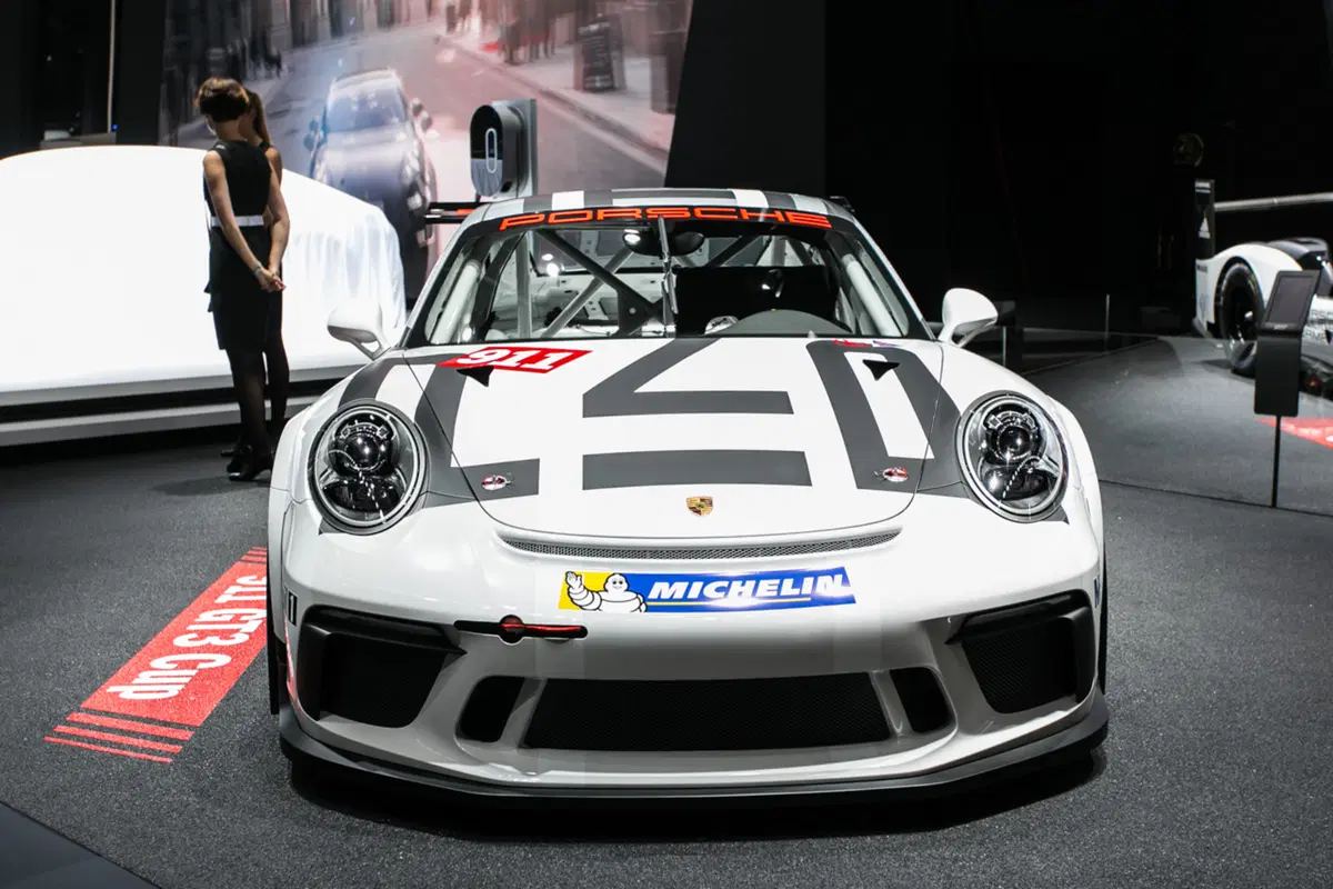 Porsche al Salone di Parigi 2016 (2)