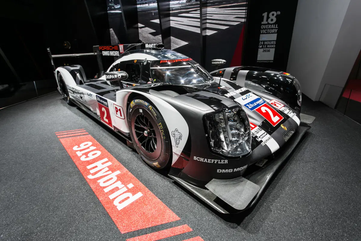 Porsche al Salone di Parigi 2016 (6)