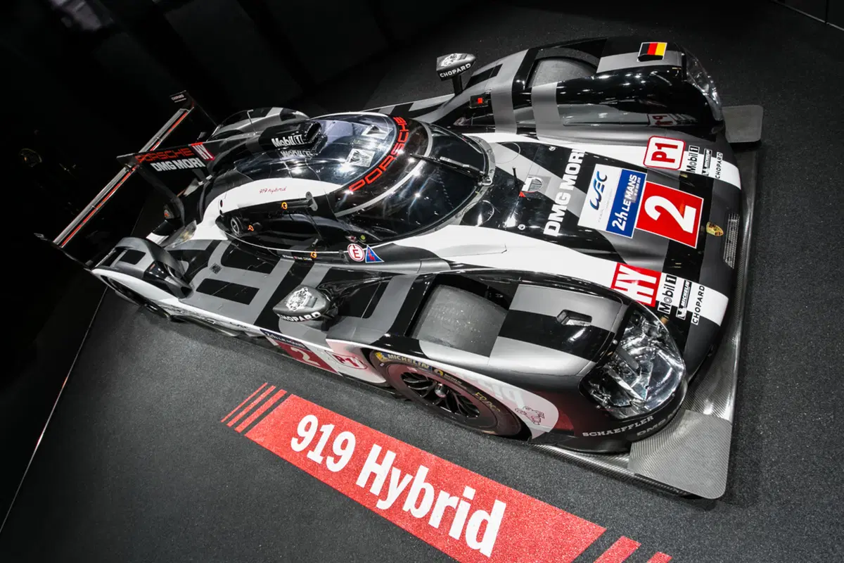 Porsche al Salone di Parigi 2016 (7)