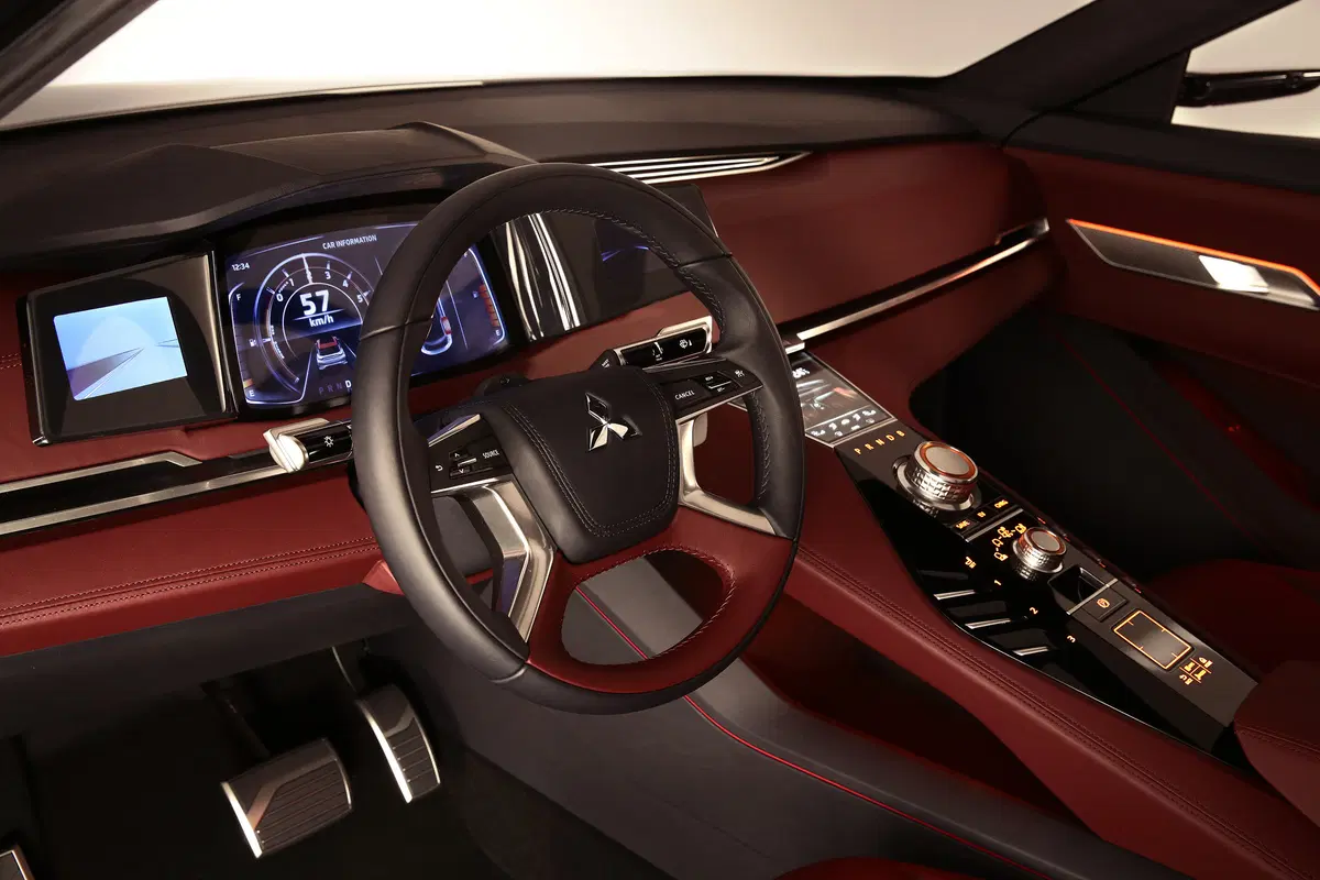 Salone di Parigi 2016: debutto per Mitsubishi GT-PHEV concept (3)
