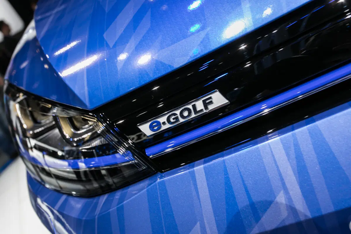 Volkswagen al Salone di Parigi 2016 (4)