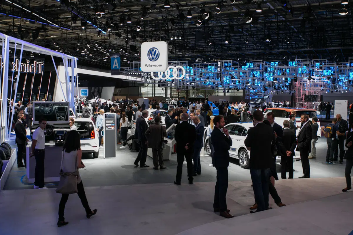 Volkswagen al Salone di Parigi 2016 (16)