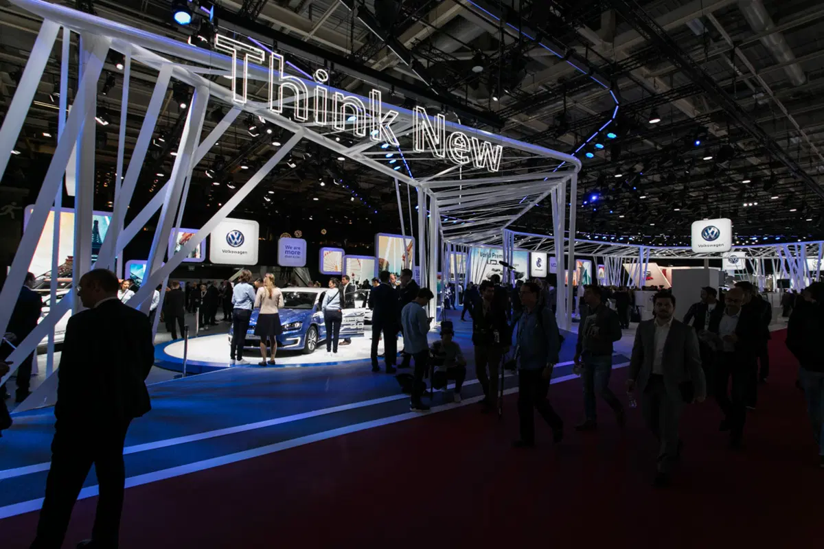 Volkswagen al Salone di Parigi 2016 (26)