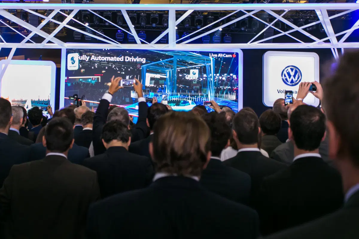 Volkswagen al Salone di Parigi 2016 (29)