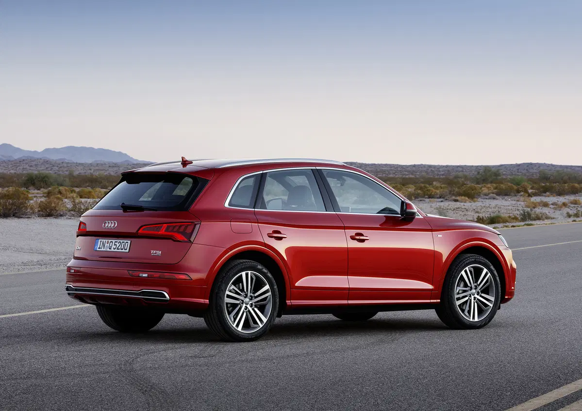 Nuova Audi Q5: il SUV presentato Parigi (4)