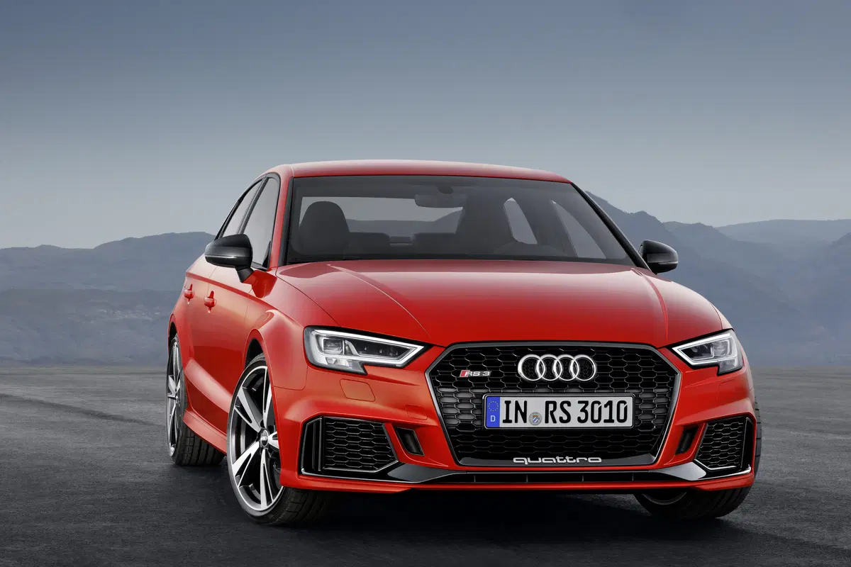 Salone di Parigi 2016, ecco la nuova Audi RS 3 Sedan