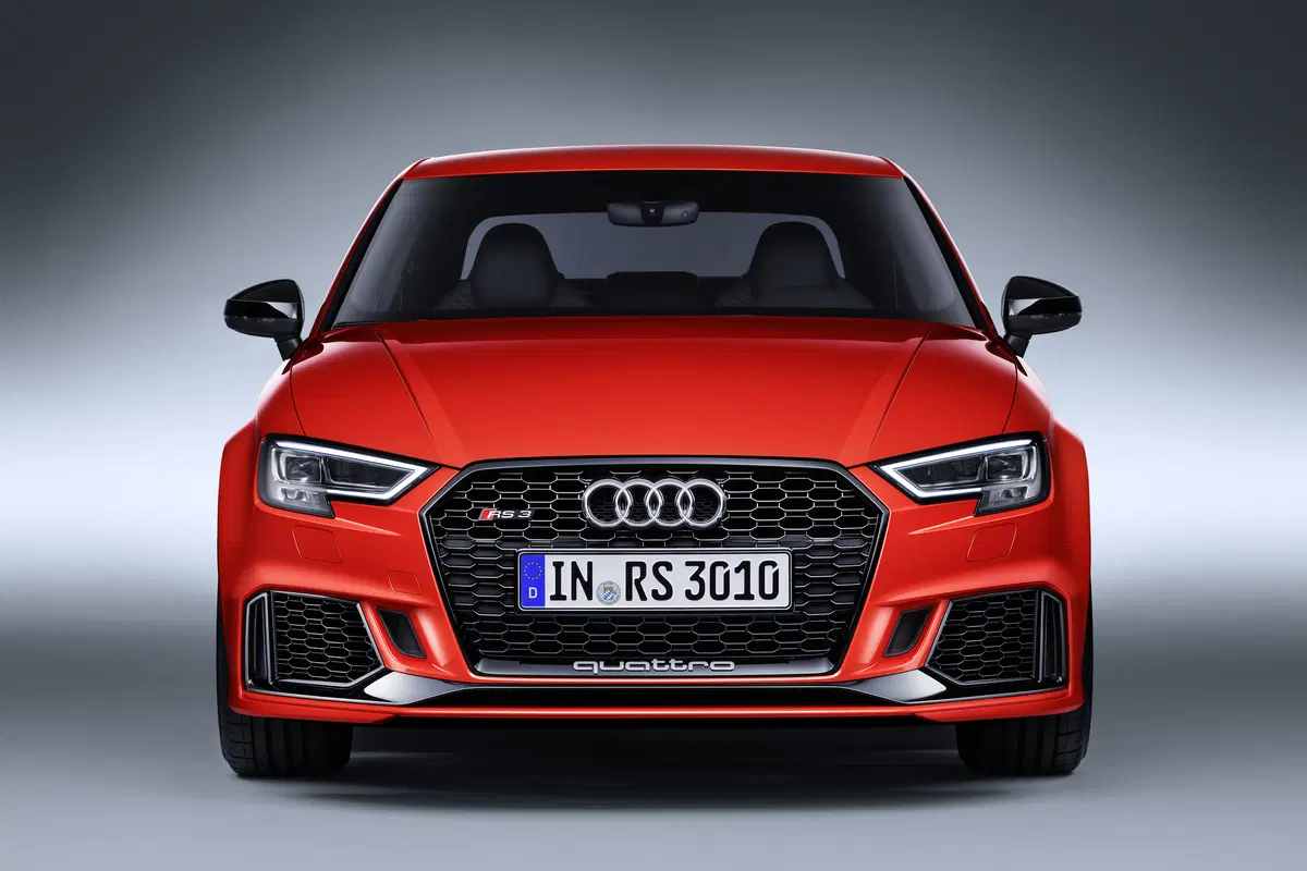 Salone di Parigi 2016, ecco la nuova Audi RS 3 Sedan (6)