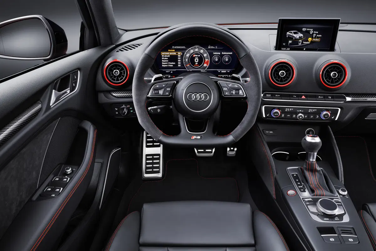 Salone di Parigi 2016, ecco la nuova Audi RS 3 Sedan (15)