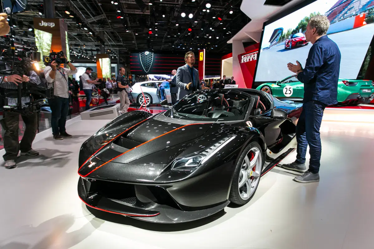 Ferrari al Salone di Parigi 2016 (18)
