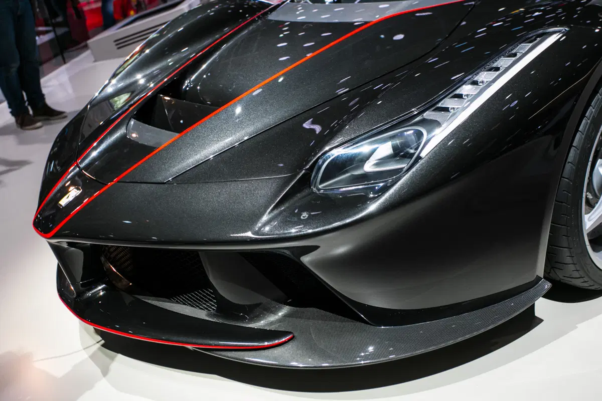 Ferrari al Salone di Parigi 2016 (2)