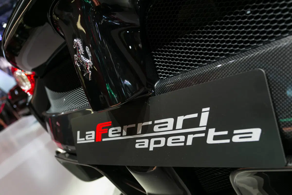 Ferrari al Salone di Parigi 2016 (7)