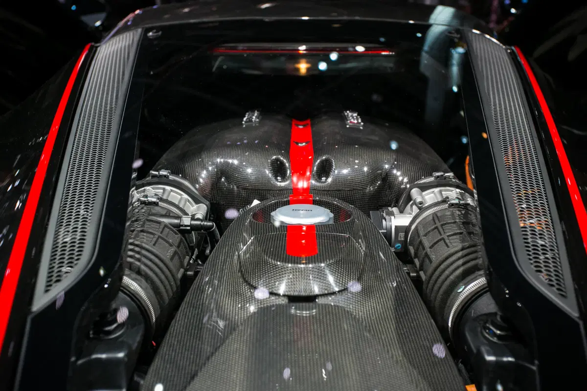 Ferrari al Salone di Parigi 2016 (15)