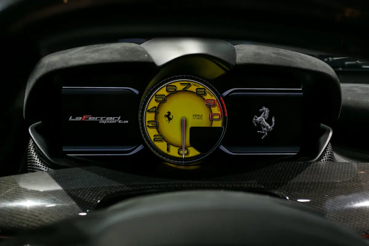 Ferrari al Salone di Parigi 2016 (10)