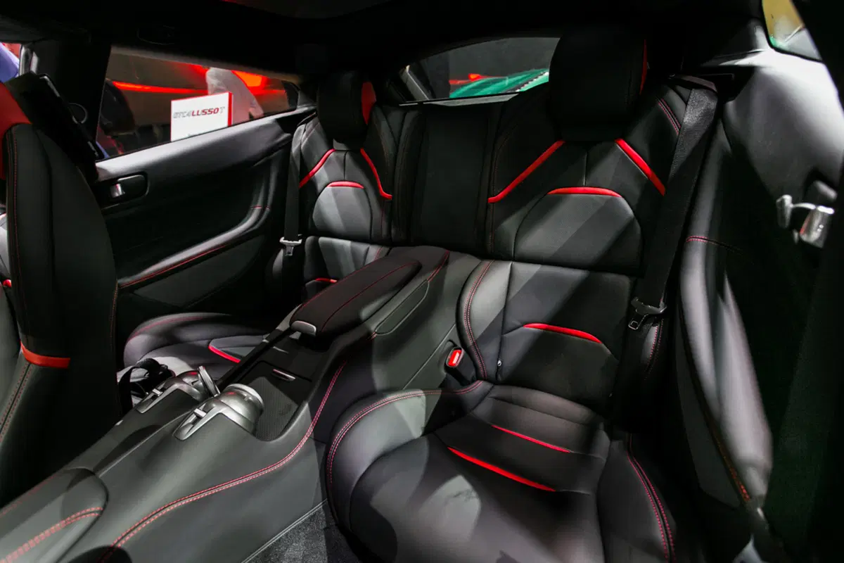 Ferrari al Salone di Parigi 2016 (16)