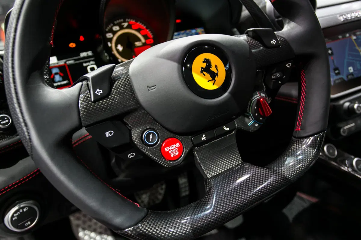 Ferrari al Salone di Parigi 2016 (19)