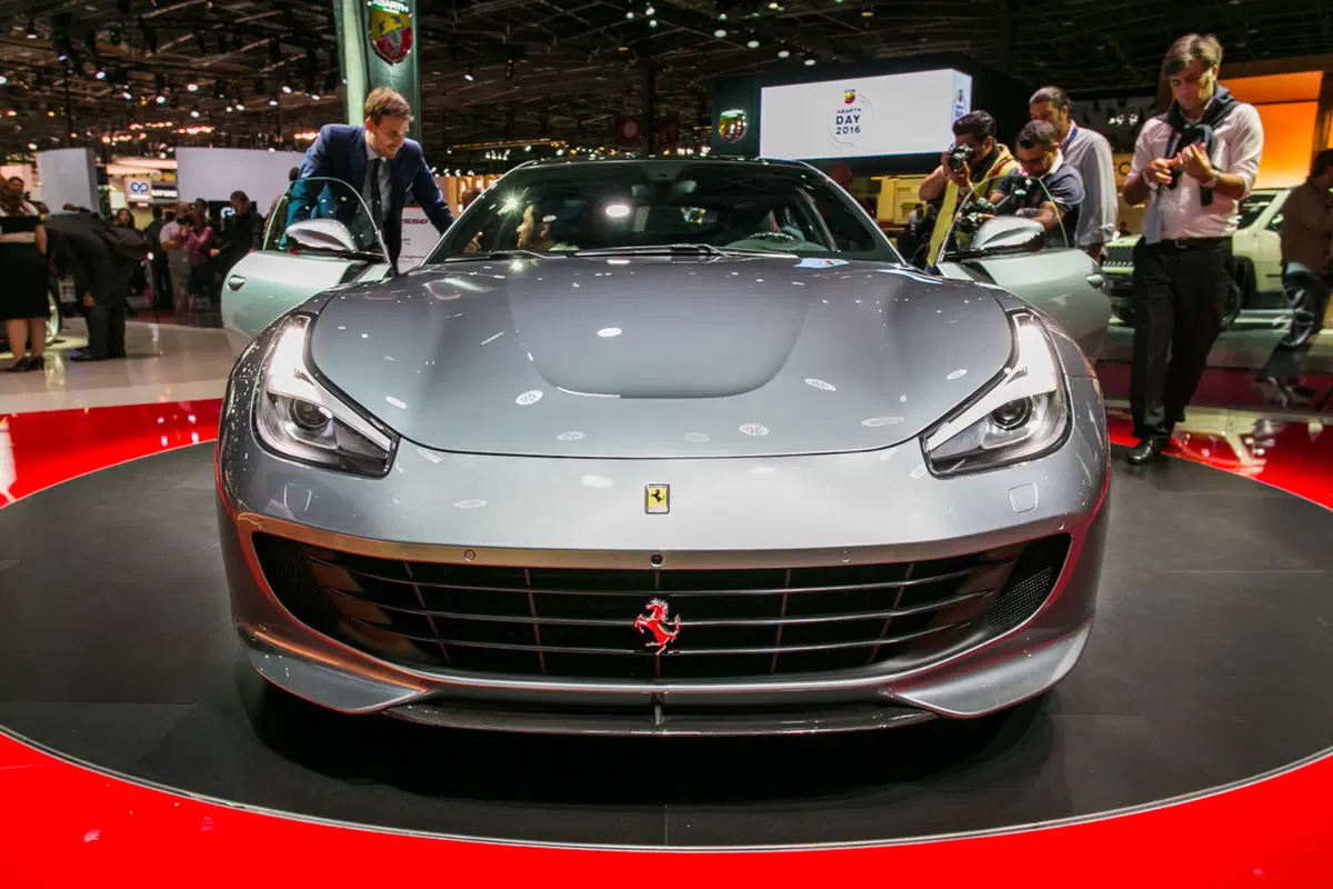 Ferrari al Salone di Parigi 2016 (23)