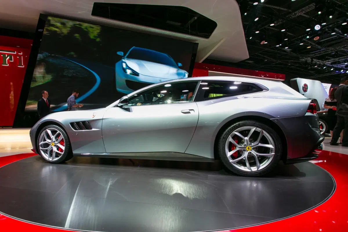 Ferrari al Salone di Parigi 2016 (29)