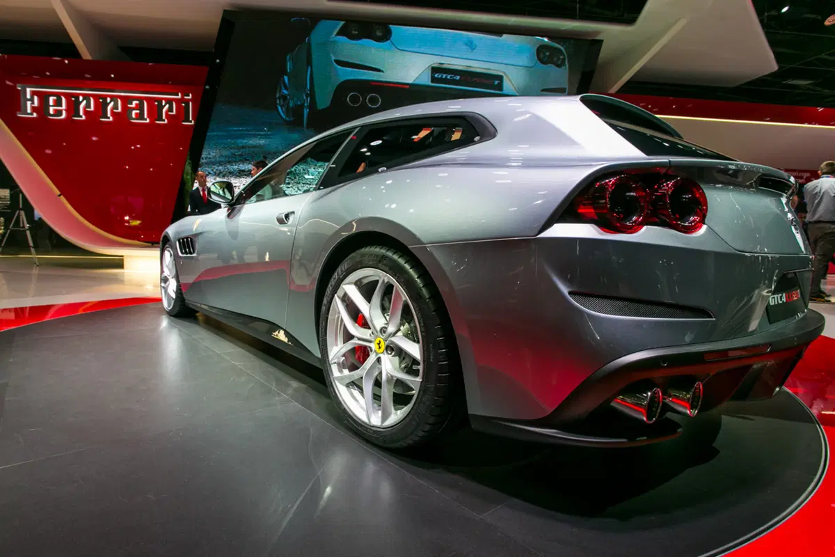 Ferrari al Salone di Parigi 2016 (33)