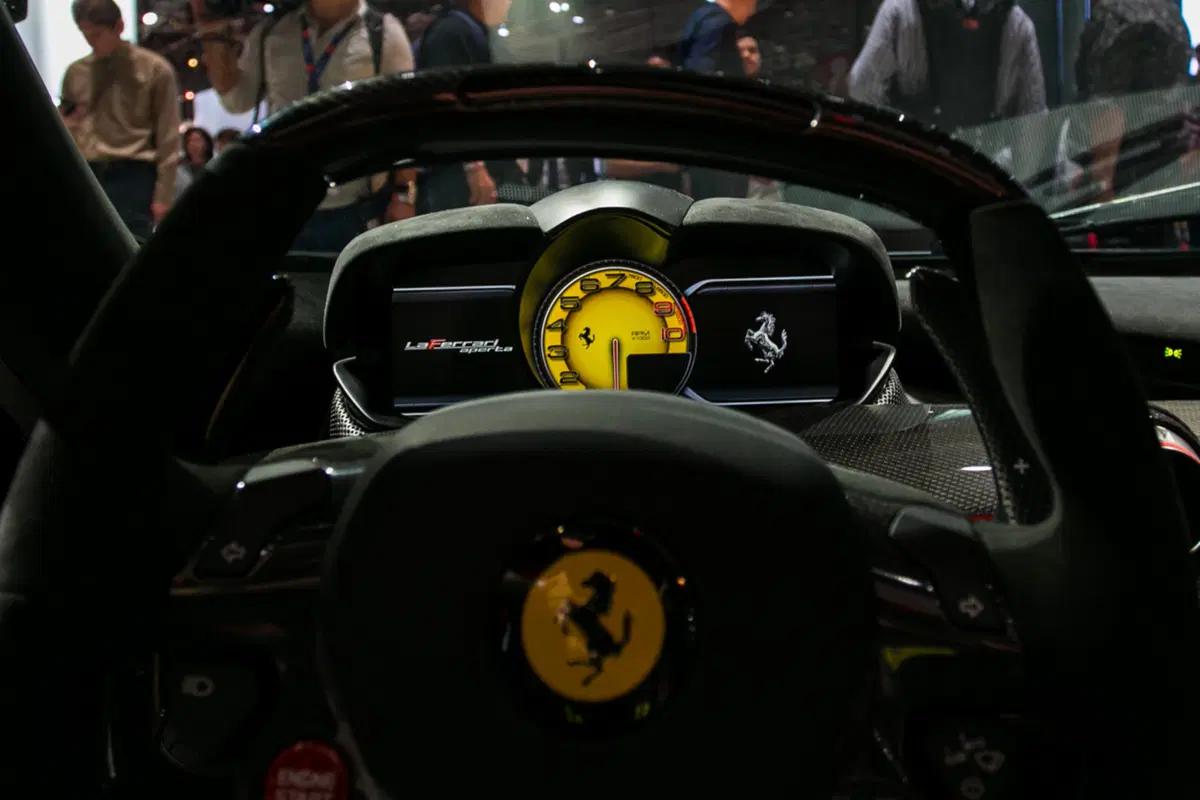 Ferrari al Salone di Parigi 2016 (38)