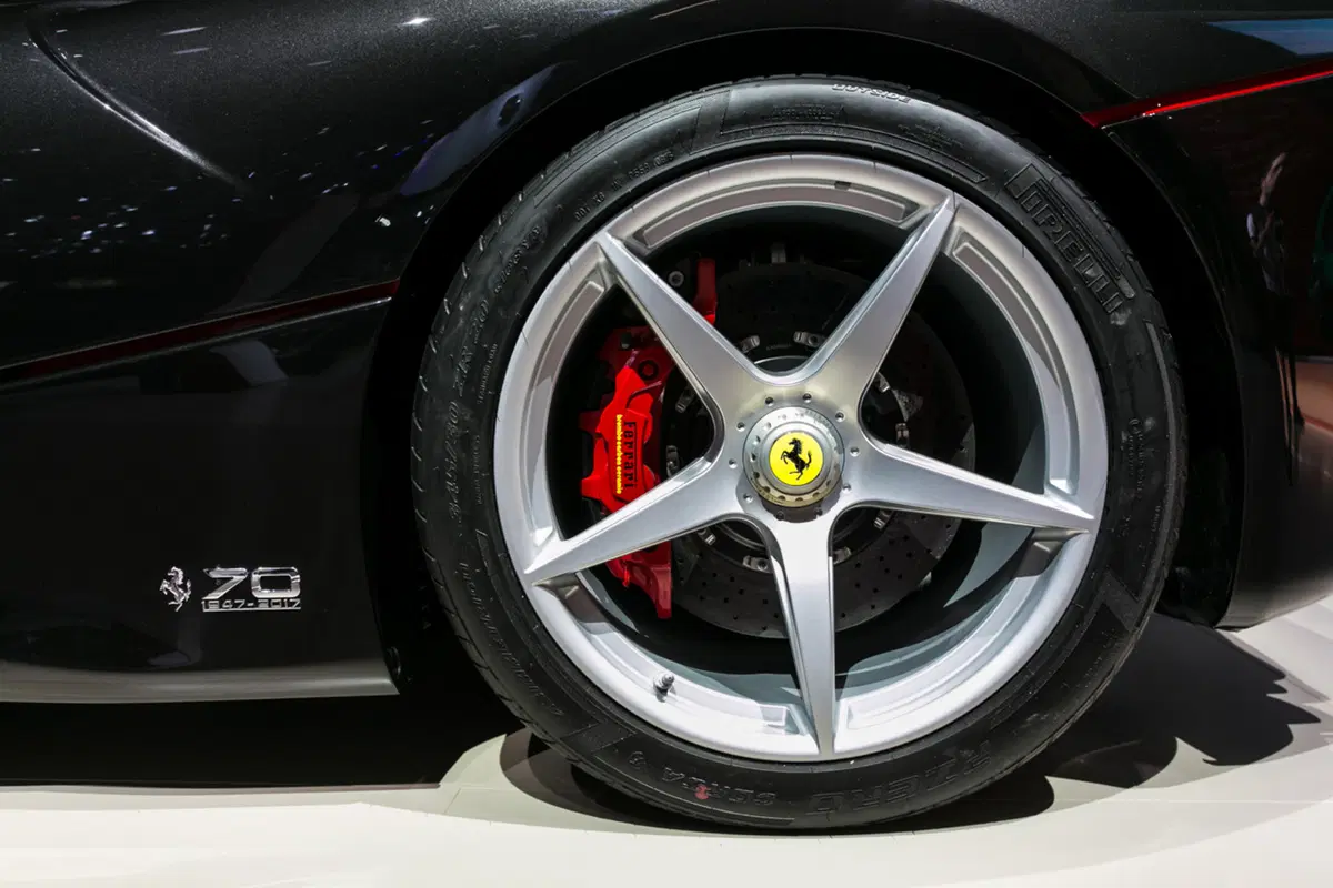 Ferrari al Salone di Parigi 2016 (43)